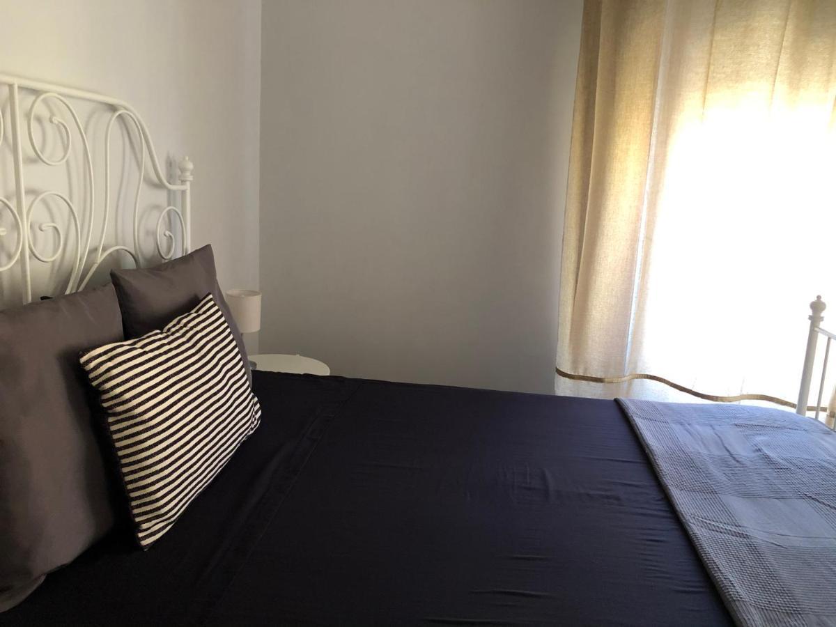 B&B Meliora Rooms อาโวลา ภายนอก รูปภาพ