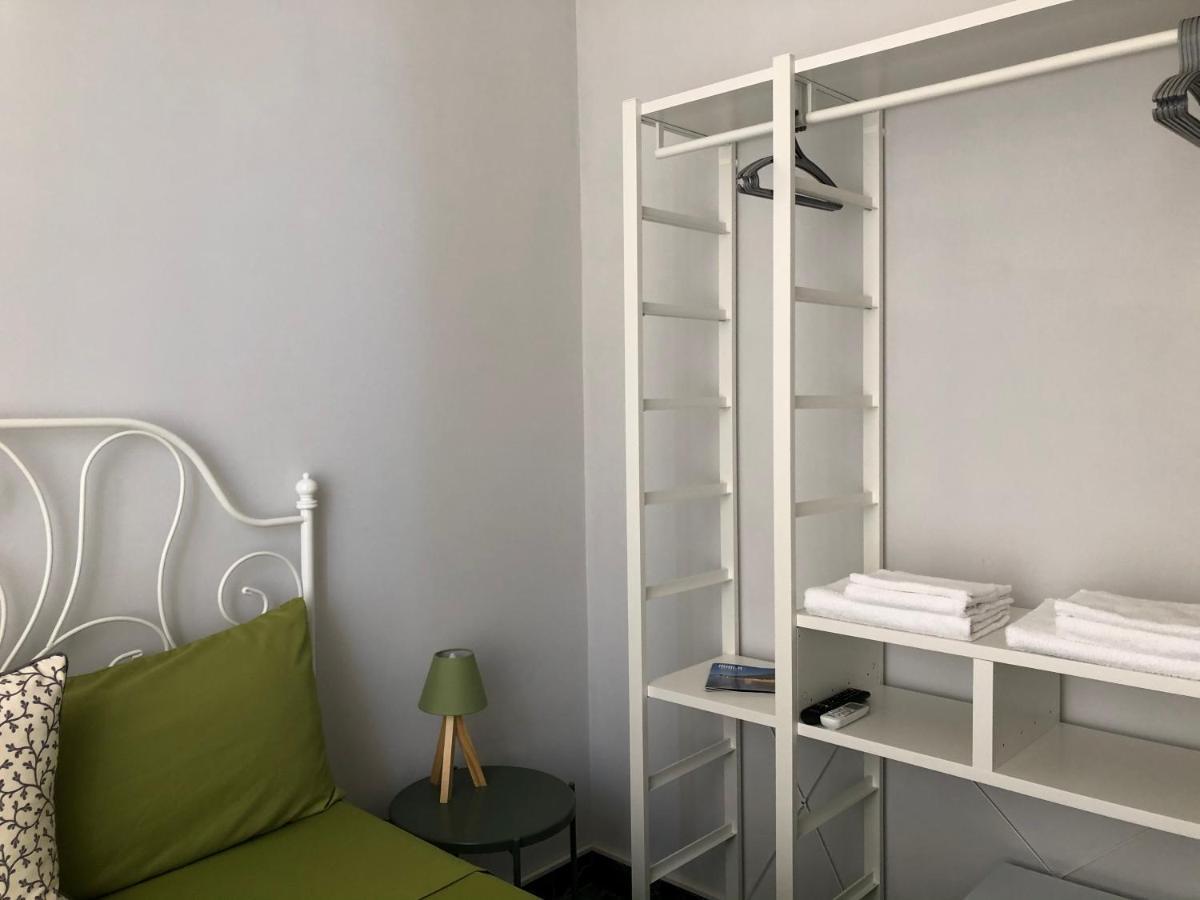 B&B Meliora Rooms อาโวลา ภายนอก รูปภาพ
