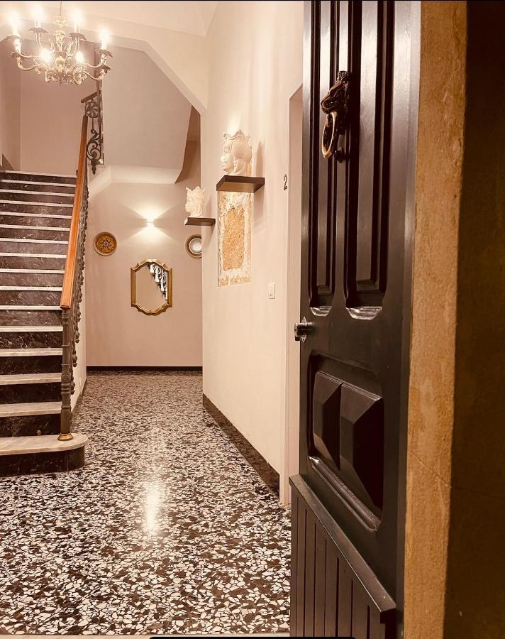 B&B Meliora Rooms อาโวลา ภายนอก รูปภาพ