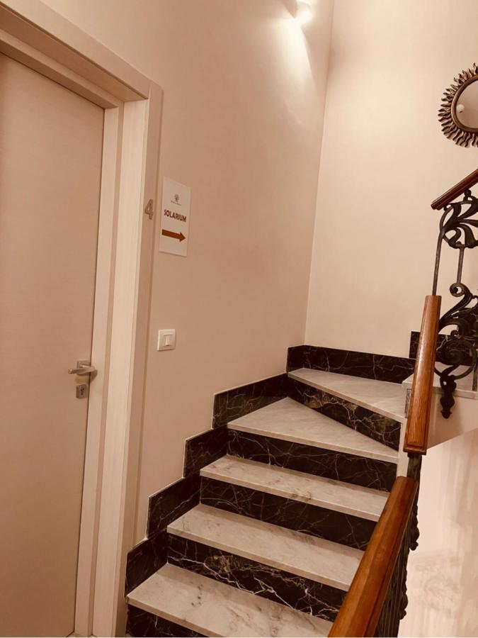 B&B Meliora Rooms อาโวลา ภายนอก รูปภาพ